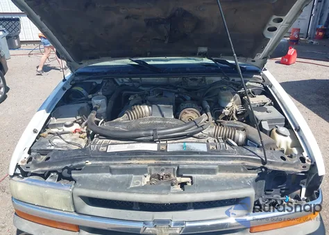 2002 Chevrolet S-10 Ls from USA, damaged, VIN 1GCCS195628174249